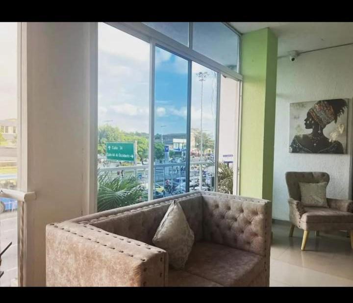 Aw Hotel Vipassa Urban Кали Екстериор снимка